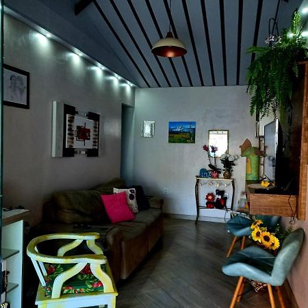 Casa Perto Do Centro Villa กาโรปาบา ภายนอก รูปภาพ